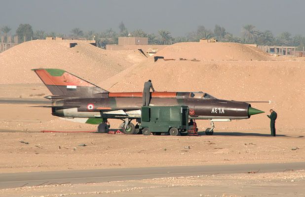 Syrian Air Force Mikoyan MiG-21 "Fishbed" from one of their 7 squadrons of the type based at Hamah,Al Qusayr, Khalkhala… | Fighter jets, Military helicopter, Mig 21
